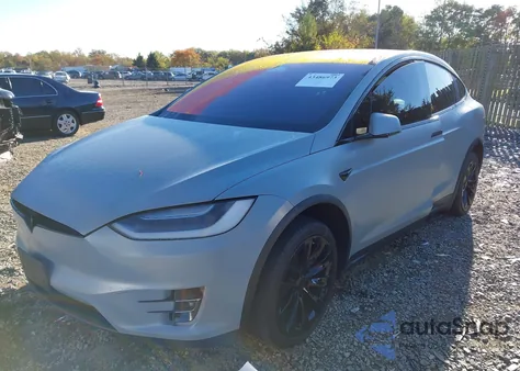 2019 Tesla Model X 100D/75D/Long Range из США, поврежденный, VIN 5YJXCAE25KF211642